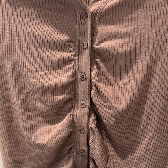 Abercrombie & Fitch Chocolate Taupe Ribbed Button-Front Collared Top - Picture 4 of 4